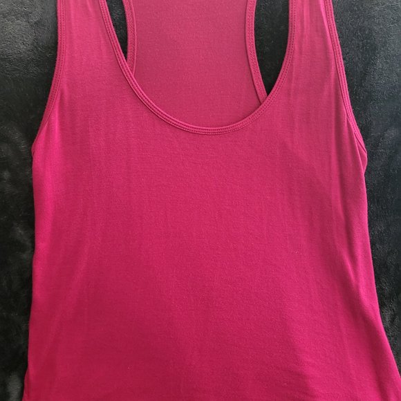 Women's tank - Picture 2 of 3
